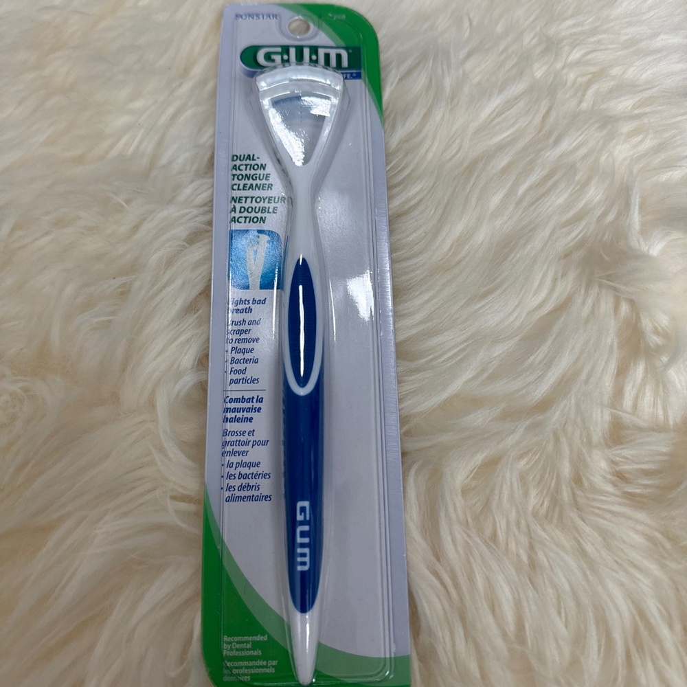NEW SUNSTAR GUM 760RB Dual Action Tongue Cleaner Brush and Scraper (Blue)